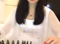 跟小姐姐们一起玩古筝,小姐姐们的古韵时光